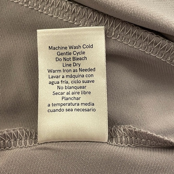 Venus Skirt High-Low with Attached Belt Size M Gray. - Picture 16 of 16